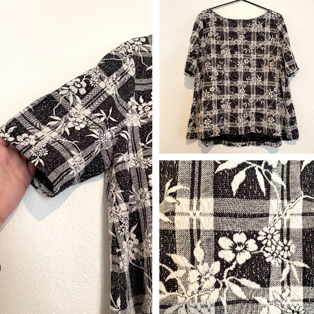 3/$20! LOFT Outlet Floral Plaid Textured Top